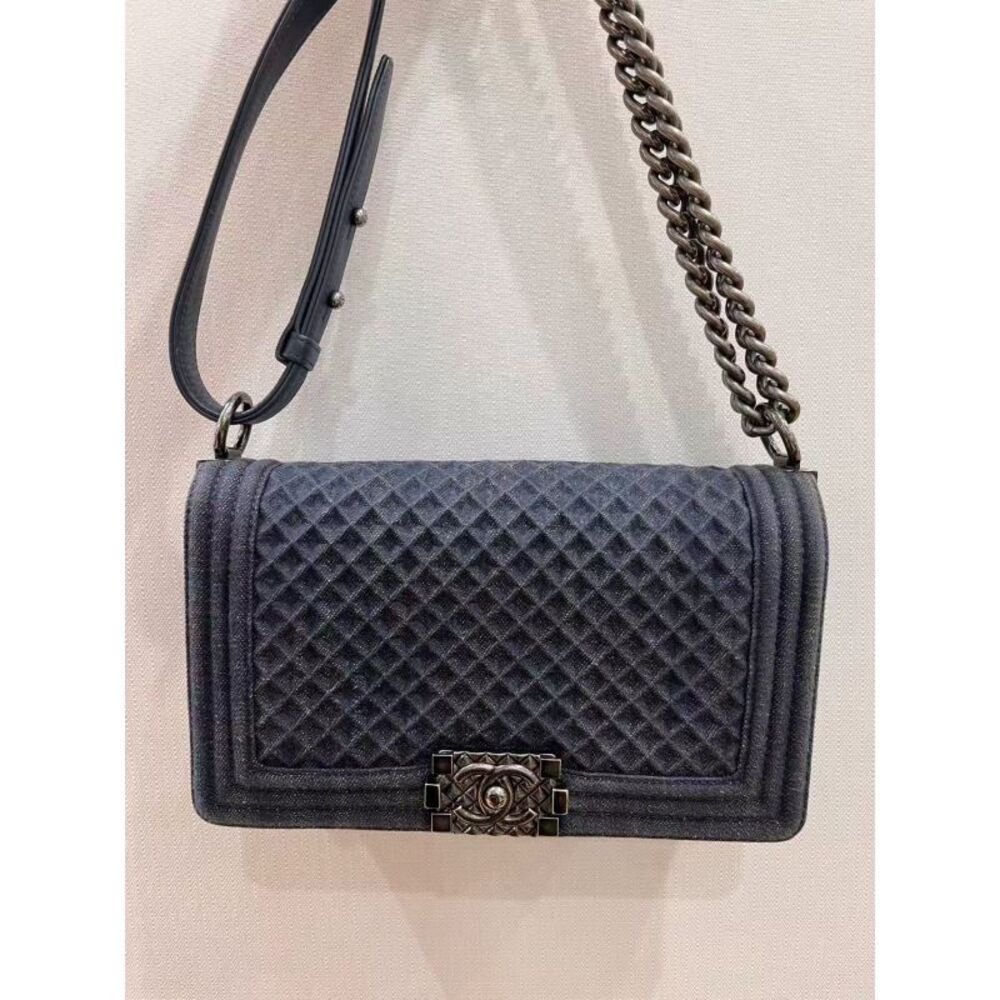Chanel Women Pre-Loved Bag Very Good Condition